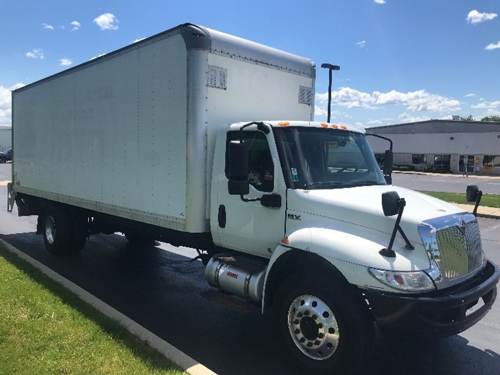 Medium Duty Box Truck-Light and Medium Duty Trucks-International-2020-MV607-Allentown-PA-266,366\n\t\tmiles-$ 36,750 - Image 1