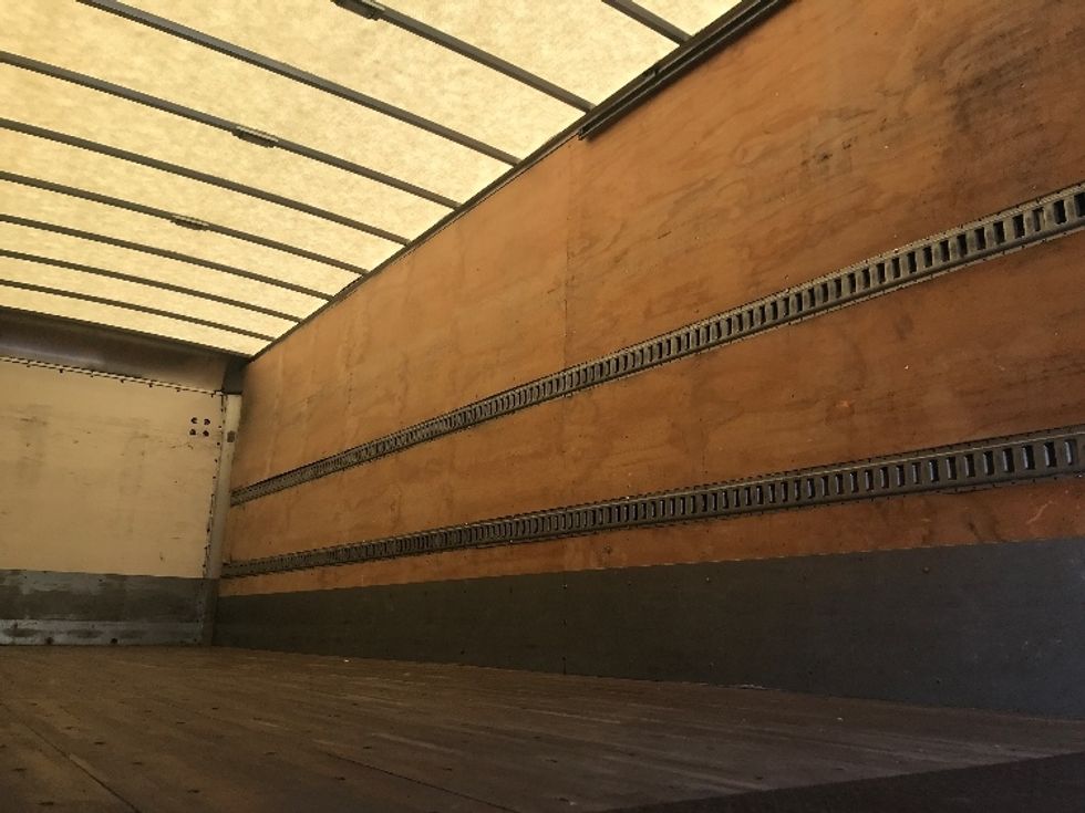 Medium Duty Box Truck-Light and Medium Duty Trucks-International-2020-MV607-Allentown-PA-266,366\n\t\tmiles-$ 36,750 - Image 12