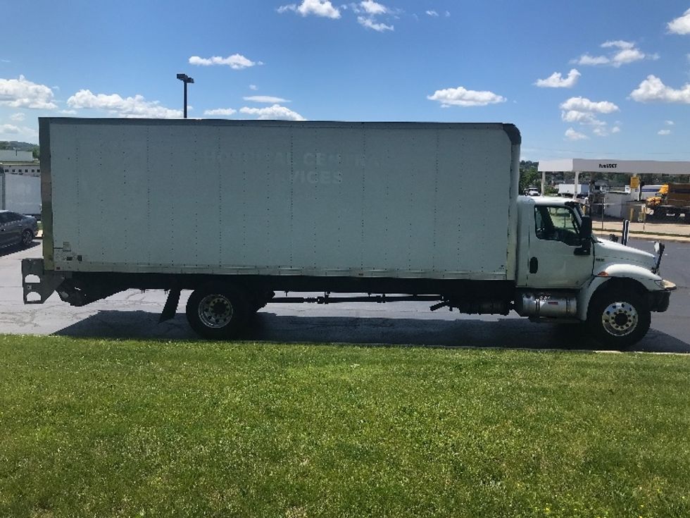 Medium Duty Box Truck-Light and Medium Duty Trucks-International-2020-MV607-Allentown-PA-266,366\n\t\tmiles-$ 36,750 - Image 15