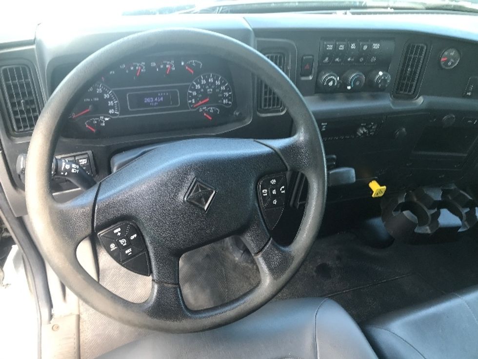 Medium Duty Box Truck-Light and Medium Duty Trucks-International-2020-MV607-Allentown-PA-266,366\n\t\tmiles-$ 36,750 - Image 18