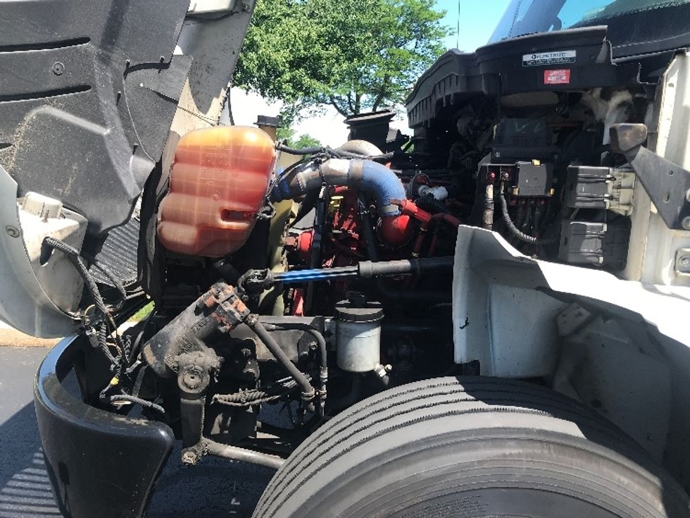 Medium Duty Box Truck-Light and Medium Duty Trucks-International-2020-MV607-Allentown-PA-266,366\n\t\tmiles-$ 36,750 - Image 24