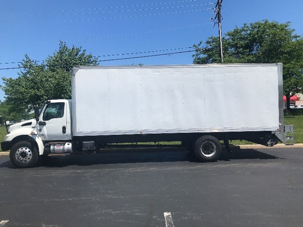 Medium Duty Box Truck-Light and Medium Duty Trucks-International-2020-MV607-Allentown-PA-266,366\n\t\tmiles-$ 36,750 - Image 4