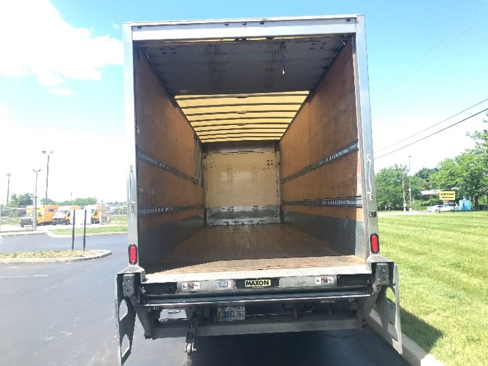 Medium Duty Box Truck-Light and Medium Duty Trucks-International-2020-MV607-Allentown-PA-266,366\n\t\tmiles-$ 36,750 - Image 8