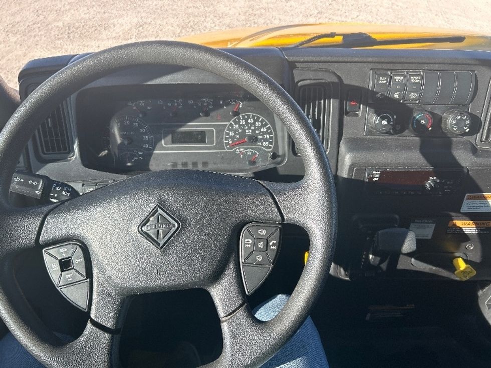 Medium Duty Box Truck-Light and Medium Duty Trucks-International-2020-MV607-Amarillo-TX-185,652\n\t\tmiles-$ 31,000 - Image 19