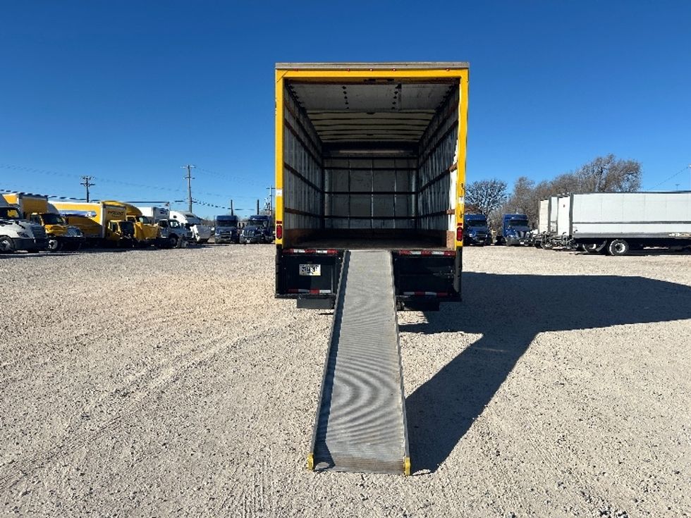 Medium Duty Box Truck-Light and Medium Duty Trucks-International-2020-MV607-Amarillo-TX-185,652\n\t\tmiles-$ 31,000 - Image 9