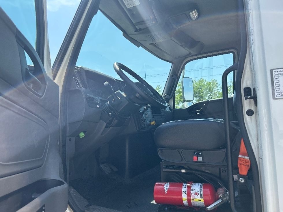 Medium Duty Box Truck-Light and Medium Duty Trucks-International-2020-MV607-Anderson-SC-140,682\n\t\tmiles-$ 54,000 - Image 15