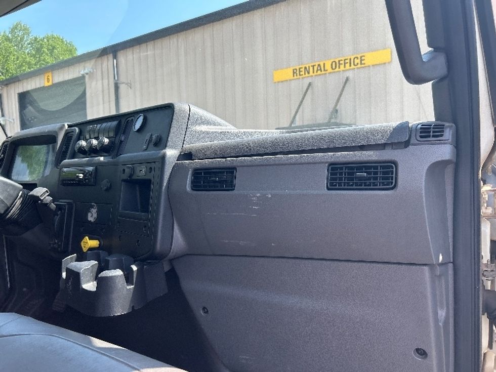 Medium Duty Box Truck-Light and Medium Duty Trucks-International-2020-MV607-Anderson-SC-140,682\n\t\tmiles-$ 54,000 - Image 20