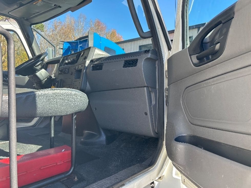 Medium Duty Box Truck-Light and Medium Duty Trucks-International-2020-MV607-Anderson-SC-65,754\n\t\tmiles-$ 59,750 - Image 19