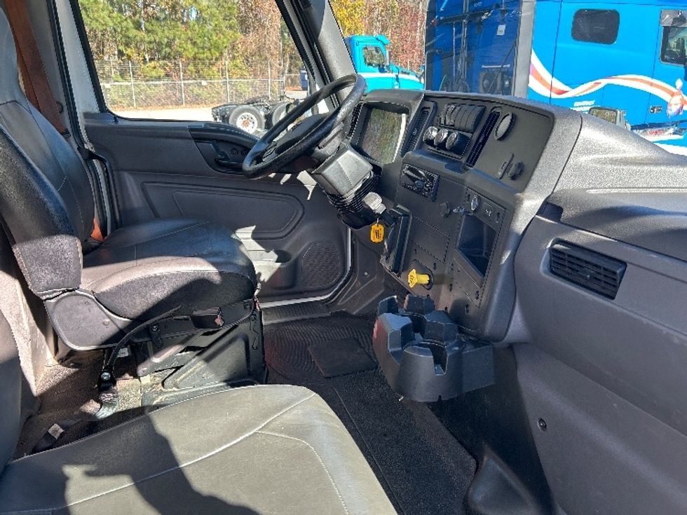 Medium Duty Box Truck-Light and Medium Duty Trucks-International-2020-MV607-Anderson-SC-65,754\n\t\tmiles-$ 59,750 - Image 21