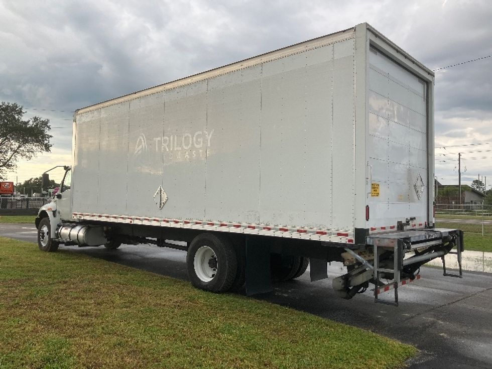 Medium Duty Box Truck-Light and Medium Duty Trucks-International-2020-MV607-Apopka-FL-135,582\n\t\tmiles-$ 58,000 - Image 6