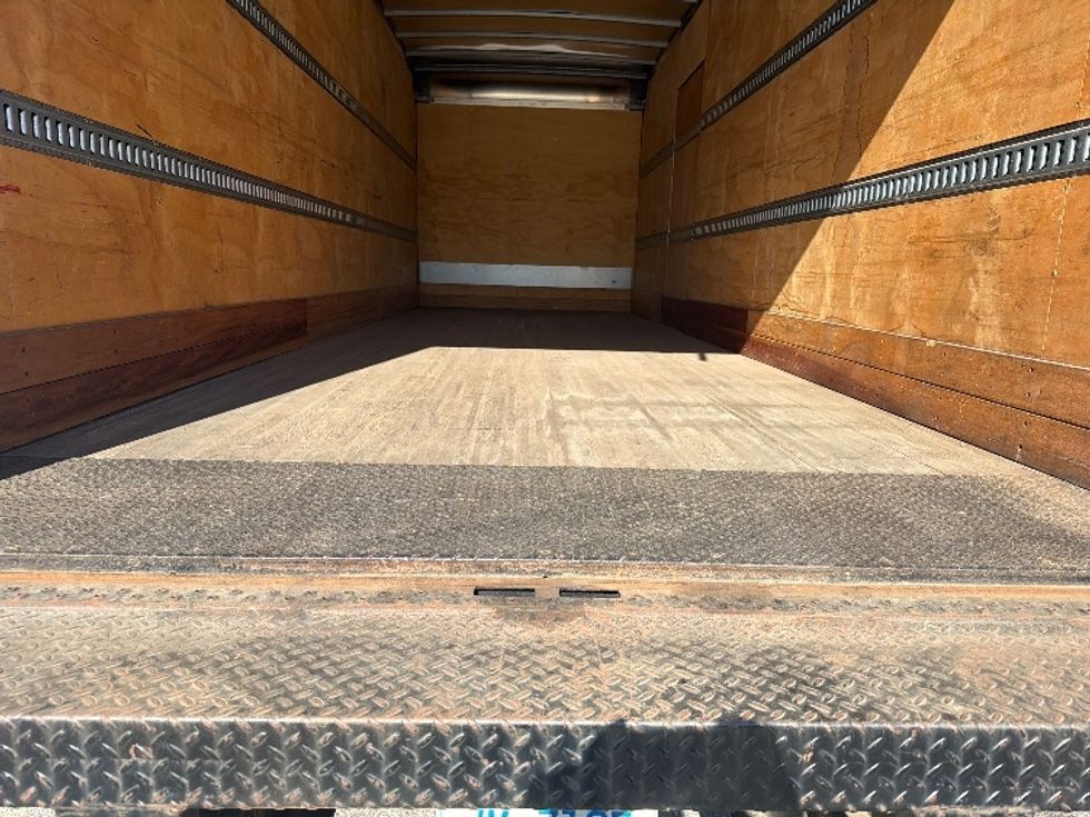 Medium Duty Box Truck-Light and Medium Duty Trucks-International-2020-MV607-Asheville-NC-82,824\n\t\tmiles-$ 49,250 - Image 9