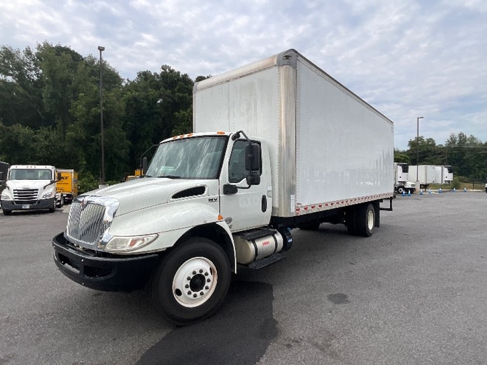 Medium Duty Box Truck-Light and Medium Duty Trucks-International-2020-MV607-Atlanta (Forest Park)-GA-67,490\n\t\tmiles-$ 63,000 - Image 3