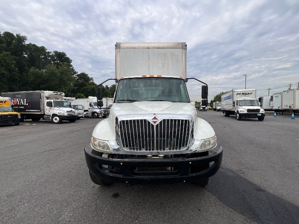 Medium Duty Box Truck-Light and Medium Duty Trucks-International-2020-MV607-Atlanta (Forest Park)-GA-67,490\n\t\tmiles-$ 63,000 - Image 2