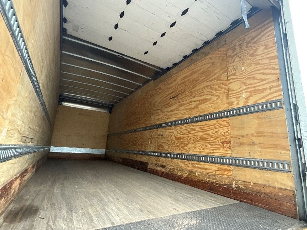 Medium Duty Box Truck-Light and Medium Duty Trucks-International-2020-MV607-Atlanta (Forest Park)-GA-67,490\n\t\tmiles-$ 63,000 - Image 12