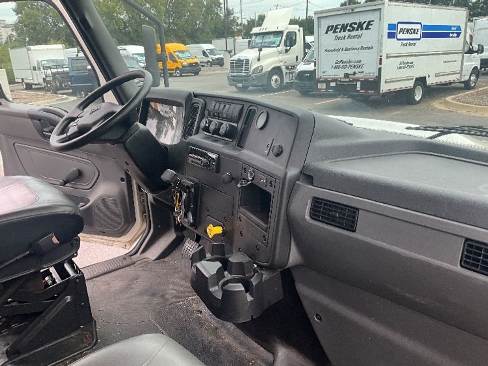 Medium Duty Box Truck-Light and Medium Duty Trucks-International-2020-MV607-Atlanta (Forest Park)-GA-67,490\n\t\tmiles-$ 63,000 - Image 22