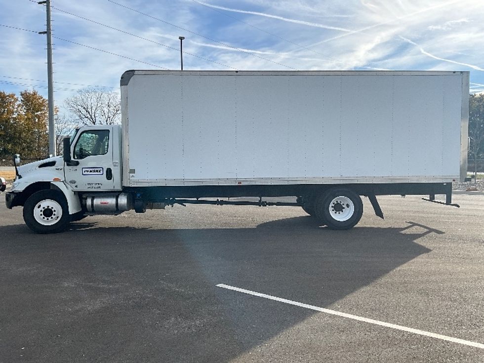 Medium Duty Box Truck-Light and Medium Duty Trucks-International-2020-MV607-Atlanta-GA-109,965\n\t\tmiles-$ 69,750 - Image 4
