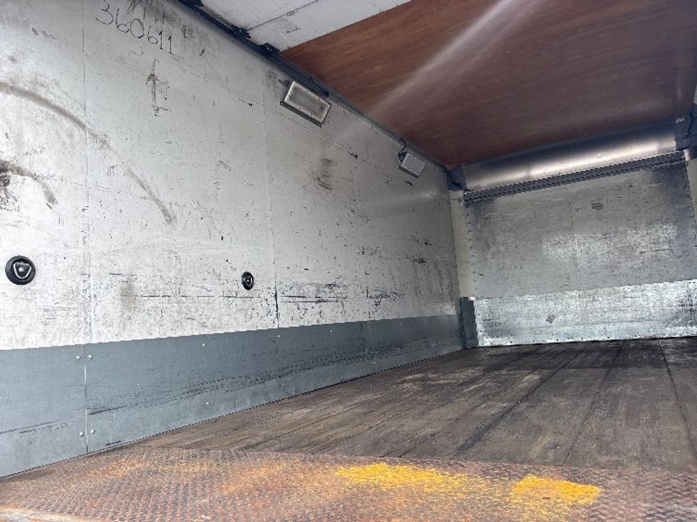 Medium Duty Box Truck-Light and Medium Duty Trucks-International-2020-MV607-Atlanta-GA-114,278\n\t\tmiles-$ 41,000 - Image 10