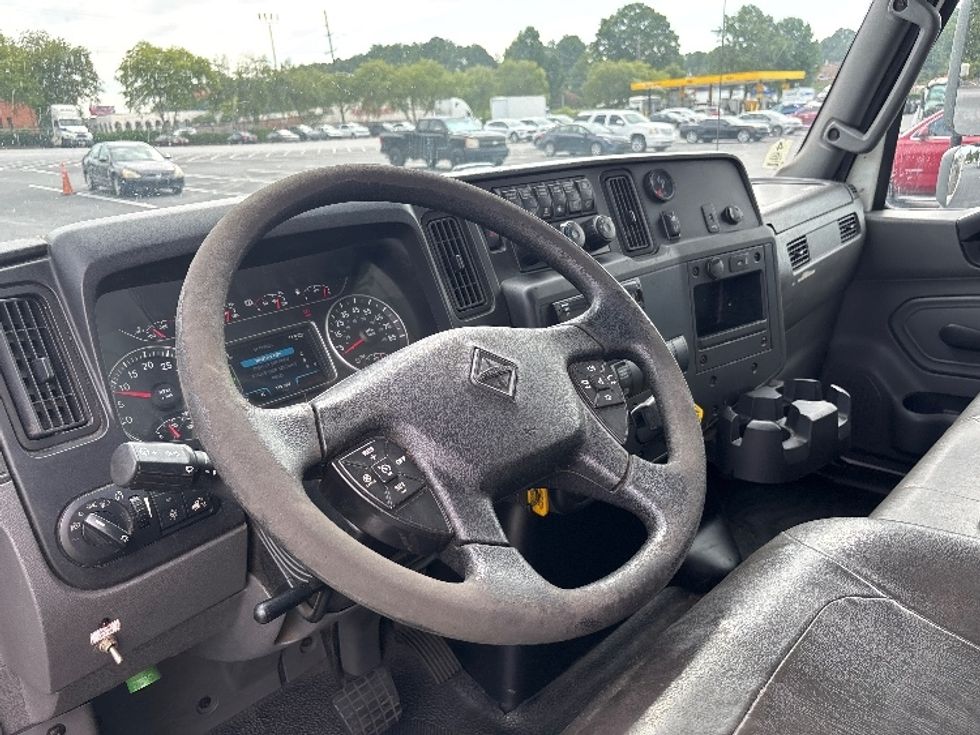 Medium Duty Box Truck-Light and Medium Duty Trucks-International-2020-MV607-Atlanta-GA-114,278\n\t\tmiles-$ 41,000 - Image 16