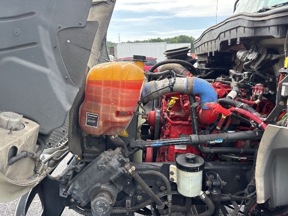 Medium Duty Box Truck-Light and Medium Duty Trucks-International-2020-MV607-Atlanta-GA-114,278\n\t\tmiles-$ 41,000 - Image 23