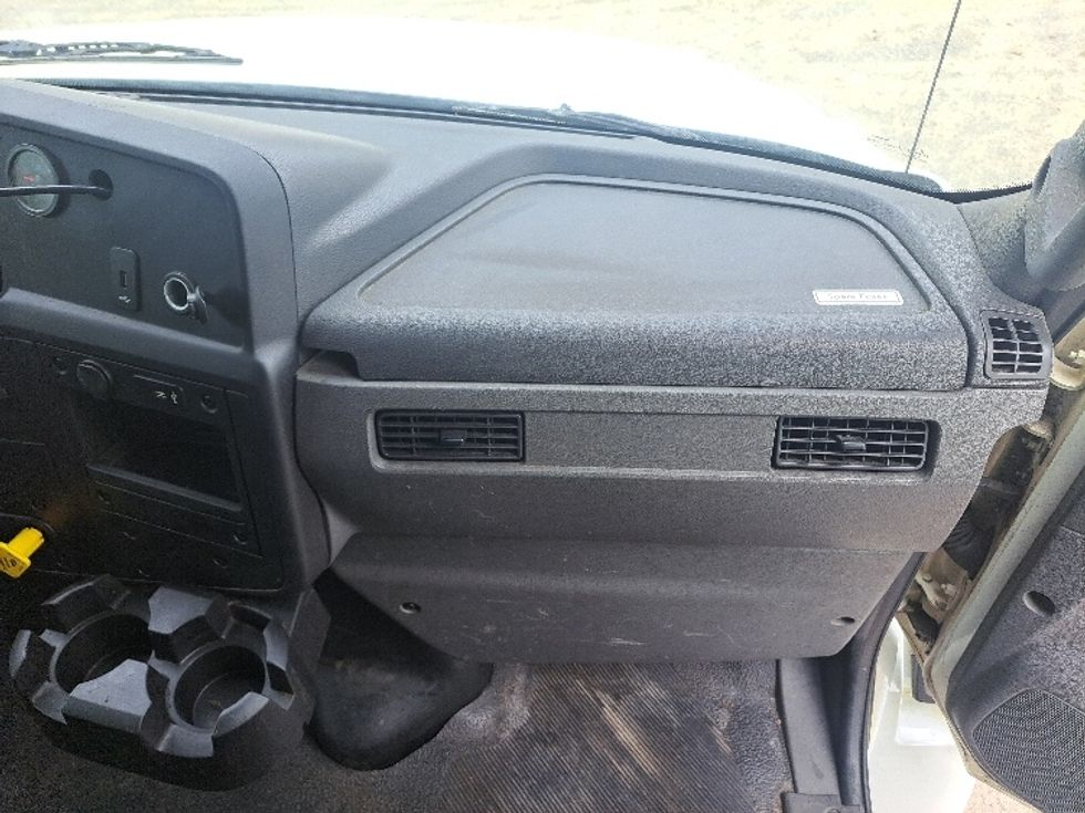 Medium Duty Box Truck-Light and Medium Duty Trucks-International-2020-MV607-Atlanta-GA-320,440\n\t\tmiles-$ 27,500 - Image 21