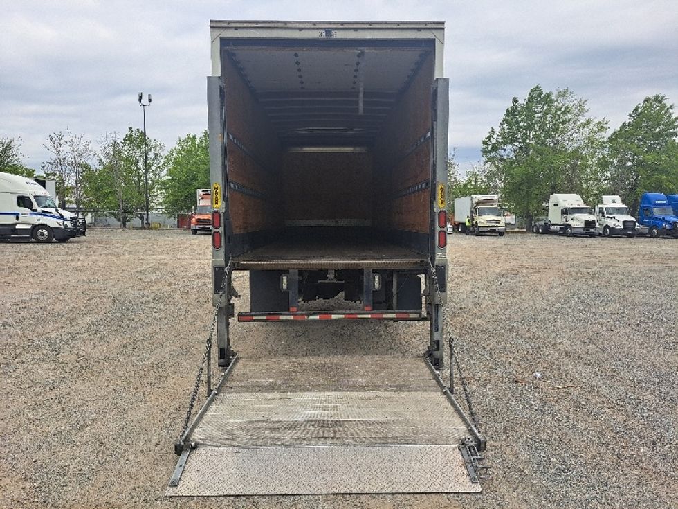 Medium Duty Box Truck-Light and Medium Duty Trucks-International-2020-MV607-Atlanta-GA-320,440\n\t\tmiles-$ 27,500 - Image 9
