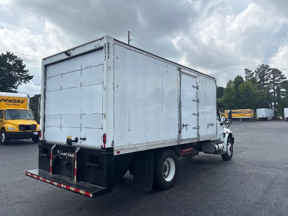 Medium Duty Box Truck-Light and Medium Duty Trucks-International-2020-MV607-Atlanta-GA-68,522\n\t\tmiles-$ 45,250 - Image 13