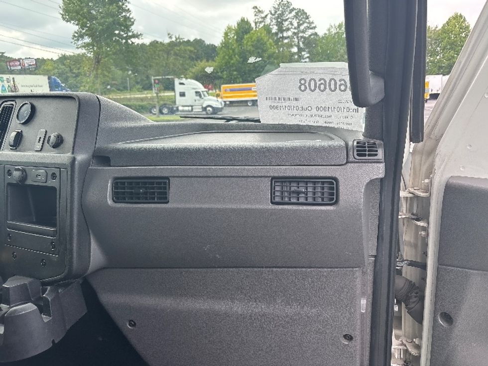 Medium Duty Box Truck-Light and Medium Duty Trucks-International-2020-MV607-Atlanta-GA-68,522\n\t\tmiles-$ 45,250 - Image 20
