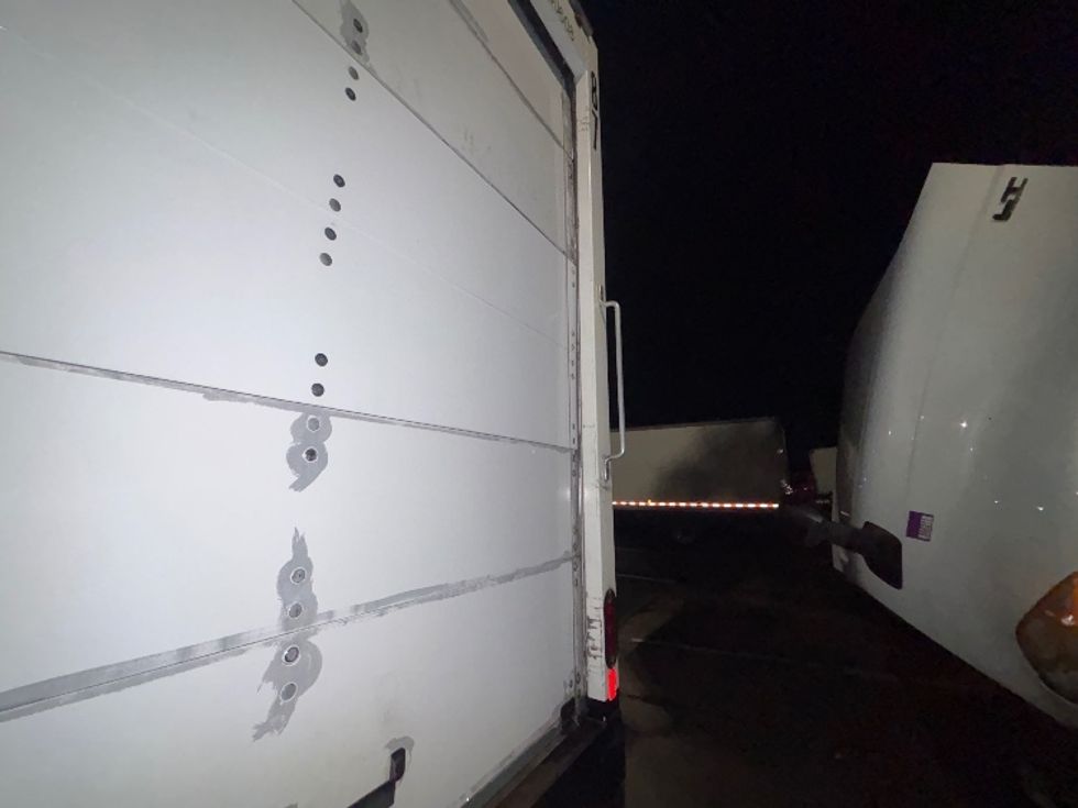 Medium Duty Box Truck-Light and Medium Duty Trucks-International-2020-MV607-Atlanta-GA-68,522\n\t\tmiles-$ 45,250 - Image 28