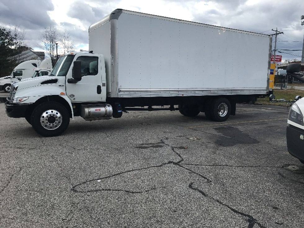 Medium Duty Box Truck-Light and Medium Duty Trucks-International-2020-MV607-Auburn-MA-22,073\n\t\tmiles-$ 55,750 - Image 4