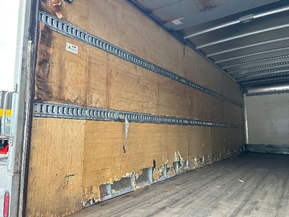 Medium Duty Box Truck-Light and Medium Duty Trucks-International-2020-MV607-Auburn-MA-245,302\n\t\tmiles-$ 29,000 - Image 11