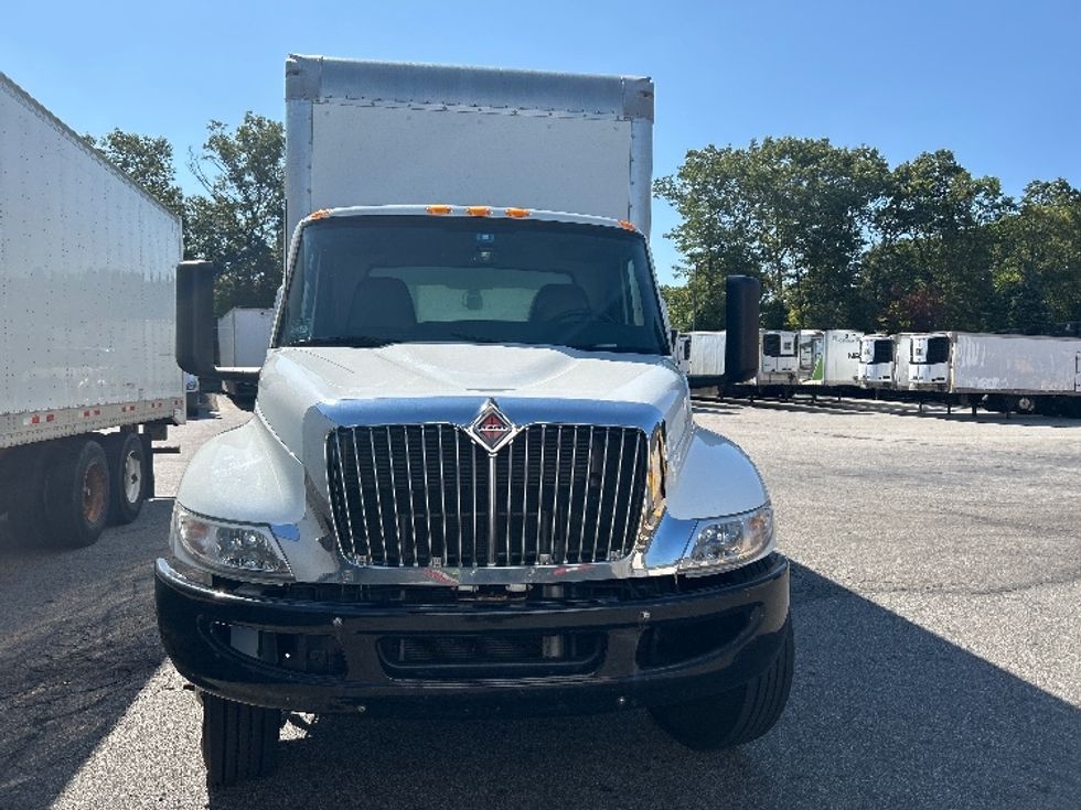 Medium Duty Box Truck-Light and Medium Duty Trucks-International-2020-MV607-Auburn-MA-245,302\n\t\tmiles-$ 29,000 - Image 2