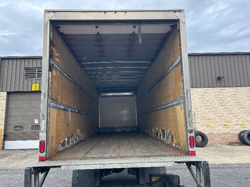 Medium Duty Box Truck-Light and Medium Duty Trucks-International-2020-MV607-Auburn-MA-245,302\n\t\tmiles-$ 29,000 - Image 8