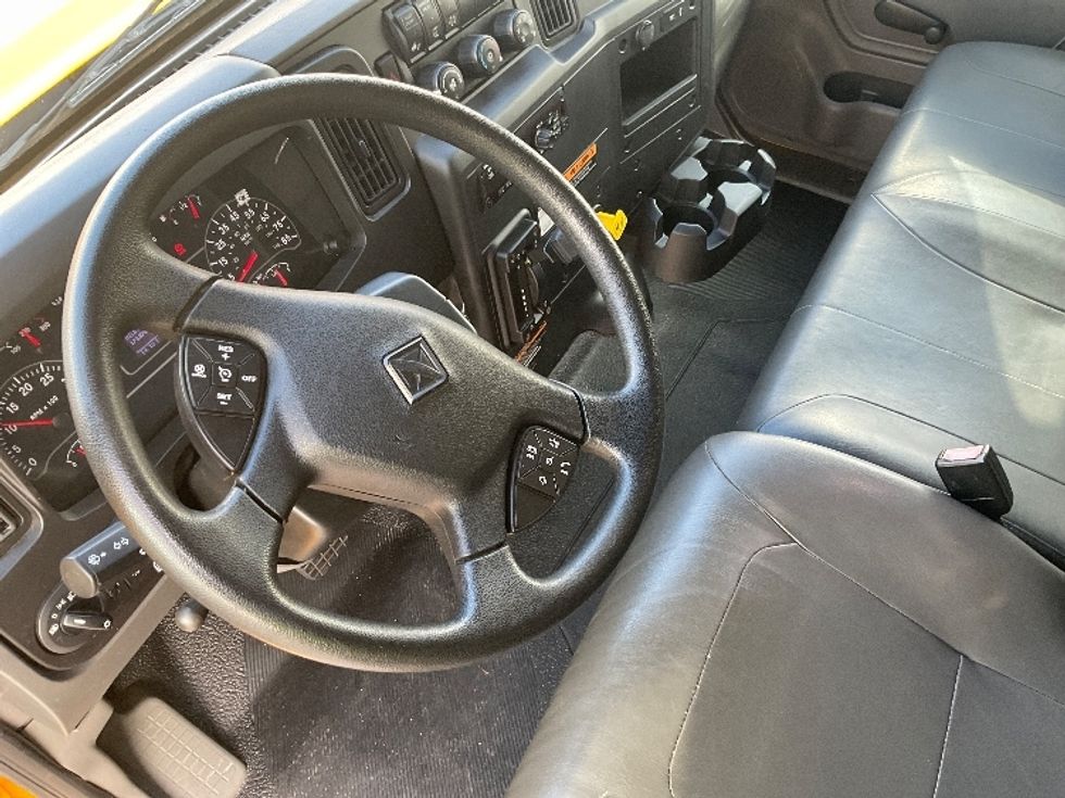 Medium Duty Box Truck-Light and Medium Duty Trucks-International-2020-MV607-Augusta-GA-173,871\n\t\tmiles-$ 33,500 - Image 17