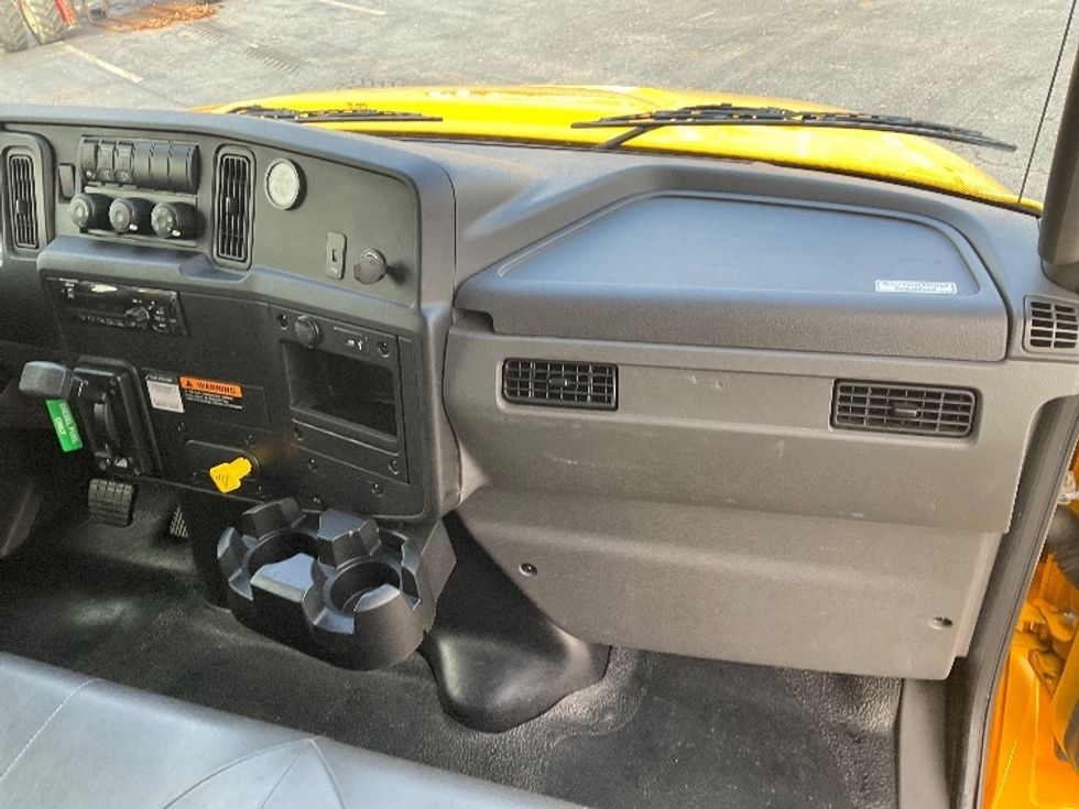 Medium Duty Box Truck-Light and Medium Duty Trucks-International-2020-MV607-Augusta-GA-173,871\n\t\tmiles-$ 33,500 - Image 21