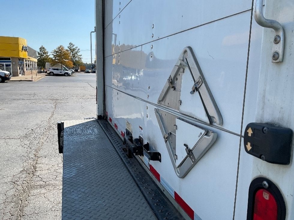 Medium Duty Box Truck-Light and Medium Duty Trucks-International-2020-MV607-Augusta-GA-200,546\n\t\tmiles-$ 43,750 - Image 25