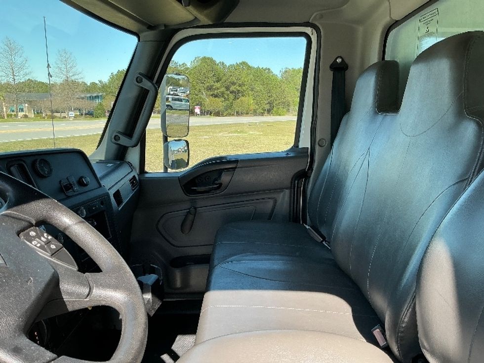 Medium Duty Box Truck-Light and Medium Duty Trucks-International-2020-MV607-Augusta-GA-232,037\n\t\tmiles-$ 43,500 - Image 19