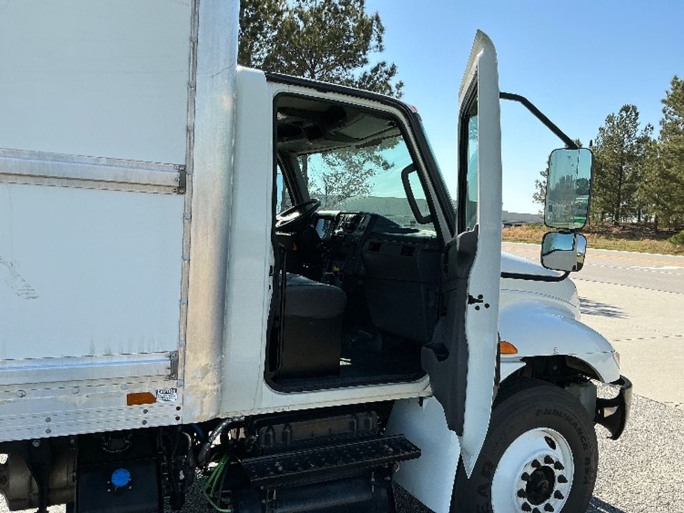 Medium Duty Box Truck-Light and Medium Duty Trucks-International-2020-MV607-Augusta-GA-232,037\n\t\tmiles-$ 43,500 - Image 20