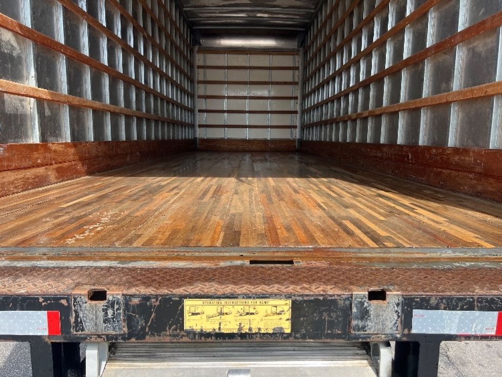 Medium Duty Box Truck-Light and Medium Duty Trucks-International-2020-MV607-Austin-TX-205,996\n\t\tmiles-$ 42,750 - Image 10