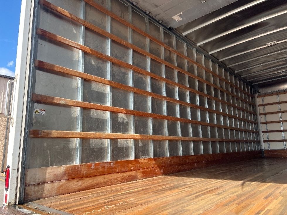 Medium Duty Box Truck-Light and Medium Duty Trucks-International-2020-MV607-Austin-TX-205,996\n\t\tmiles-$ 42,750 - Image 11