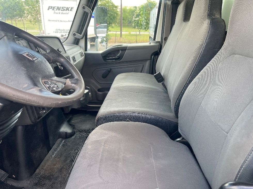 Medium Duty Box Truck-Light and Medium Duty Trucks-International-2020-MV607-Austin-TX-205,996\n\t\tmiles-$ 42,750 - Image 19