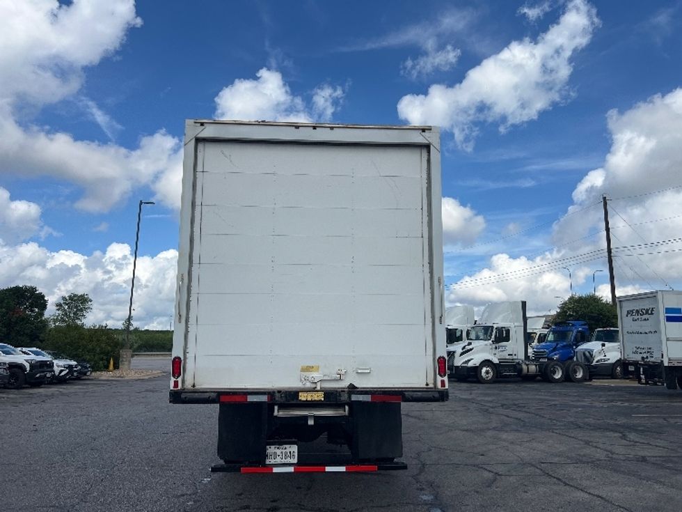 Medium Duty Box Truck-Light and Medium Duty Trucks-International-2020-MV607-Austin-TX-205,996\n\t\tmiles-$ 42,750 - Image 7