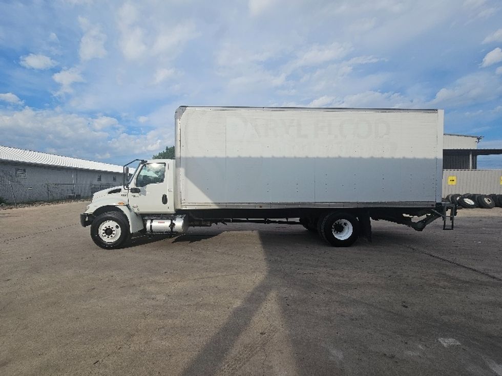 Medium Duty Box Truck-Light and Medium Duty Trucks-International-2020-MV607-Austin-TX-80,000\n\t\tmiles-$ 64,250 - Image 4