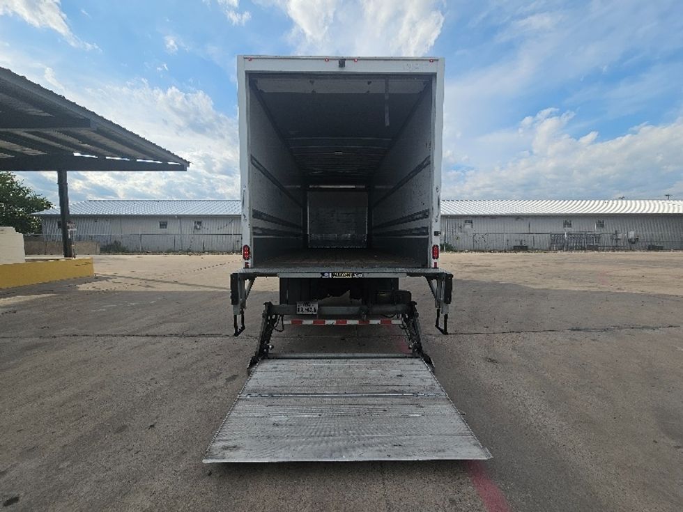 Medium Duty Box Truck-Light and Medium Duty Trucks-International-2020-MV607-Austin-TX-80,000\n\t\tmiles-$ 64,250 - Image 9