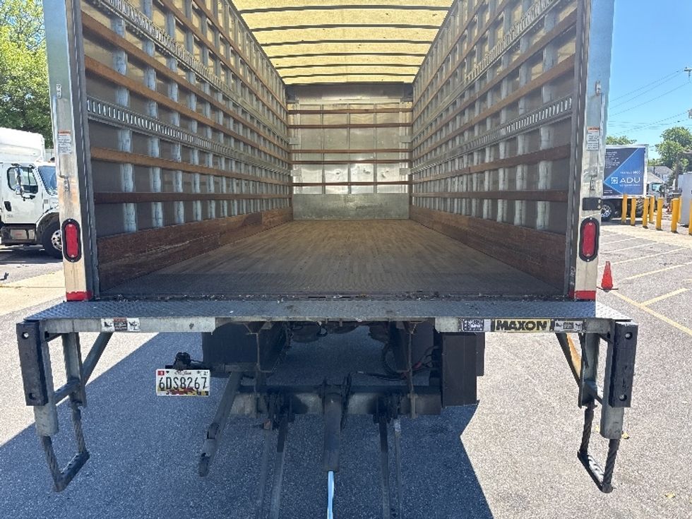 Medium Duty Box Truck-Light and Medium Duty Trucks-International-2020-MV607-Baltimore-MD-139,230\n\t\tmiles-$ 58,000 - Image 10