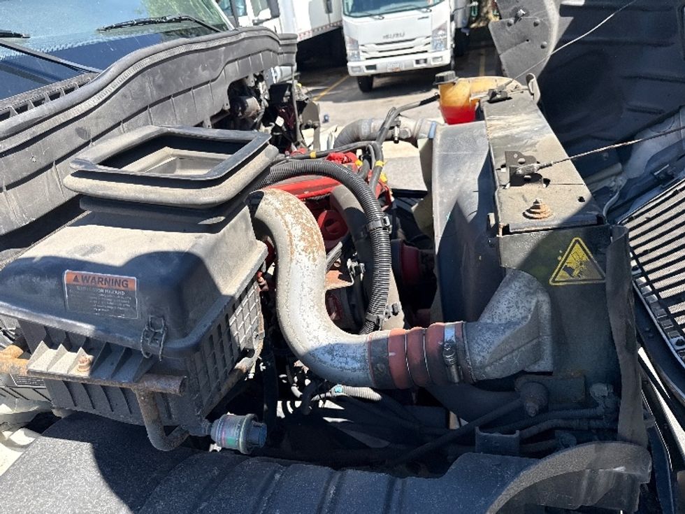 Medium Duty Box Truck-Light and Medium Duty Trucks-International-2020-MV607-Baltimore-MD-139,230\n\t\tmiles-$ 58,000 - Image 23