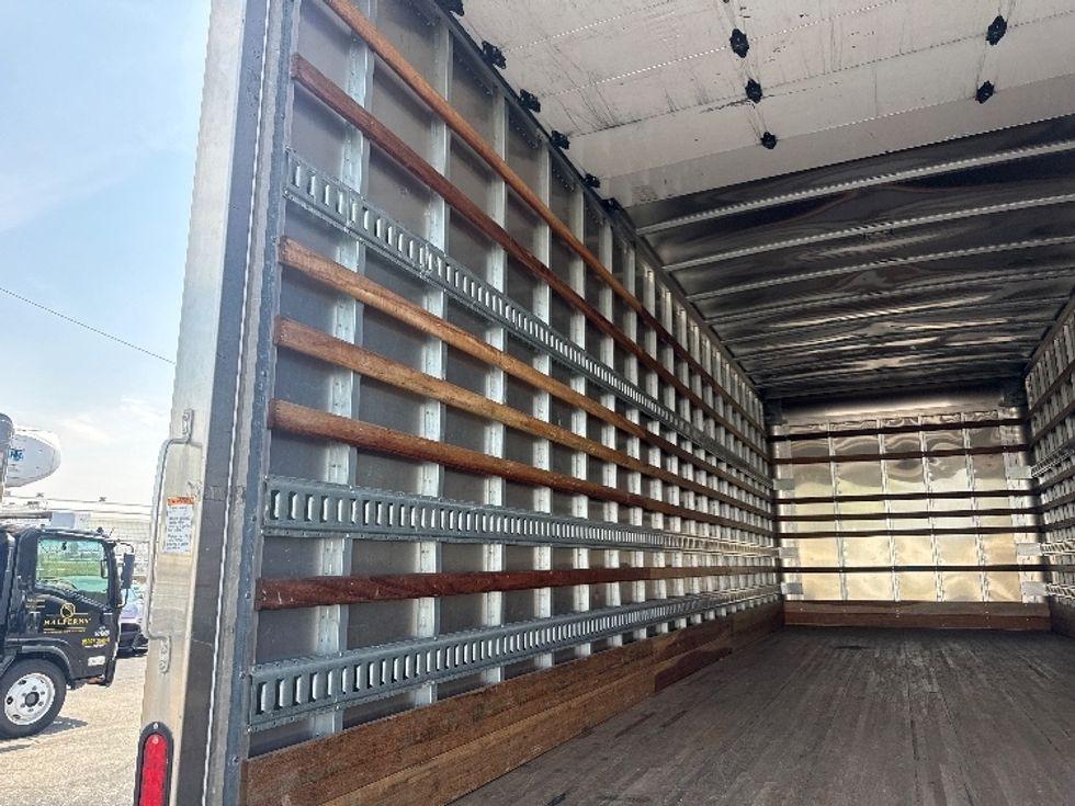Medium Duty Box Truck-Light and Medium Duty Trucks-International-2020-MV607-Baltimore-MD-74,029\n\t\tmiles-$ 64,000 - Image 11