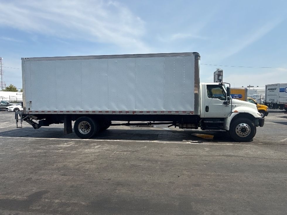 Medium Duty Box Truck-Light and Medium Duty Trucks-International-2020-MV607-Baltimore-MD-74,029\n\t\tmiles-$ 64,000 - Image 15