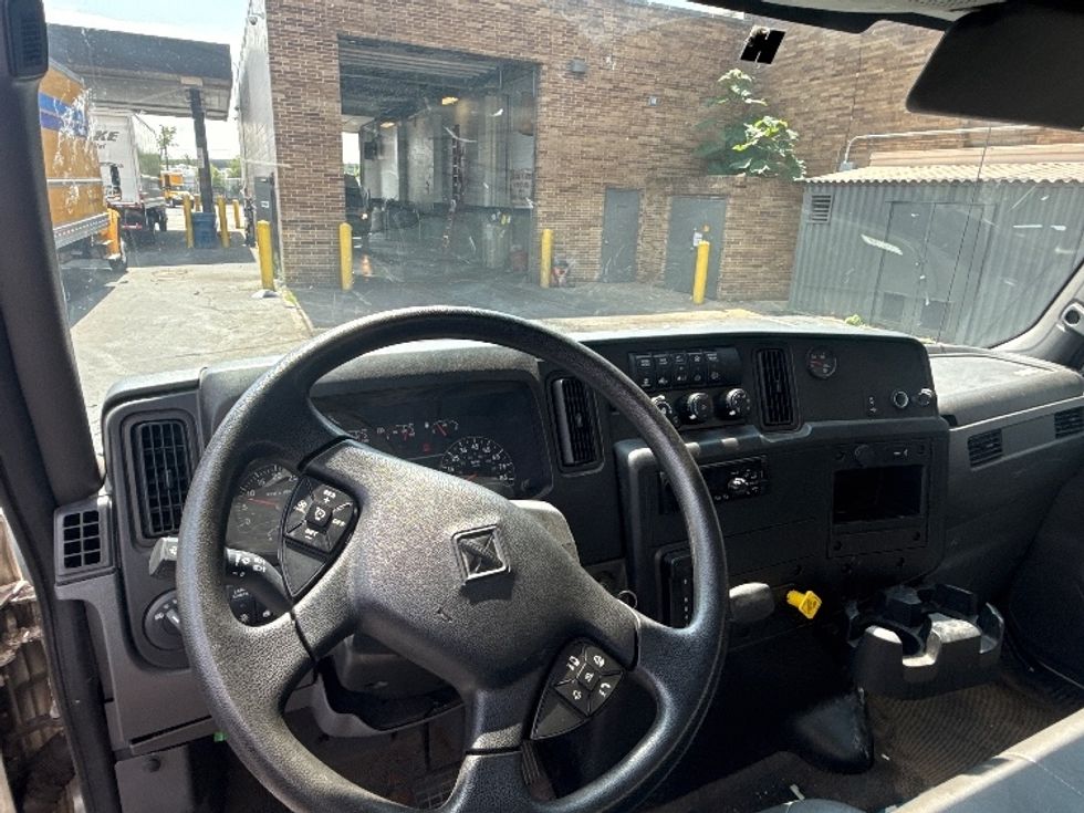 Medium Duty Box Truck-Light and Medium Duty Trucks-International-2020-MV607-Baltimore-MD-74,029\n\t\tmiles-$ 64,000 - Image 18