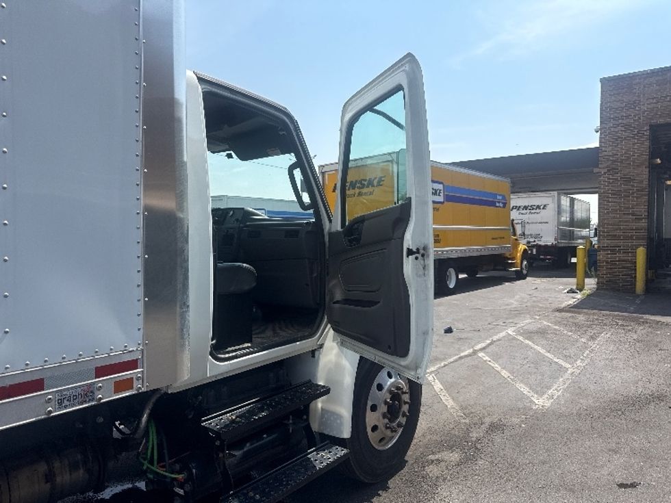 Medium Duty Box Truck-Light and Medium Duty Trucks-International-2020-MV607-Baltimore-MD-74,029\n\t\tmiles-$ 64,000 - Image 20