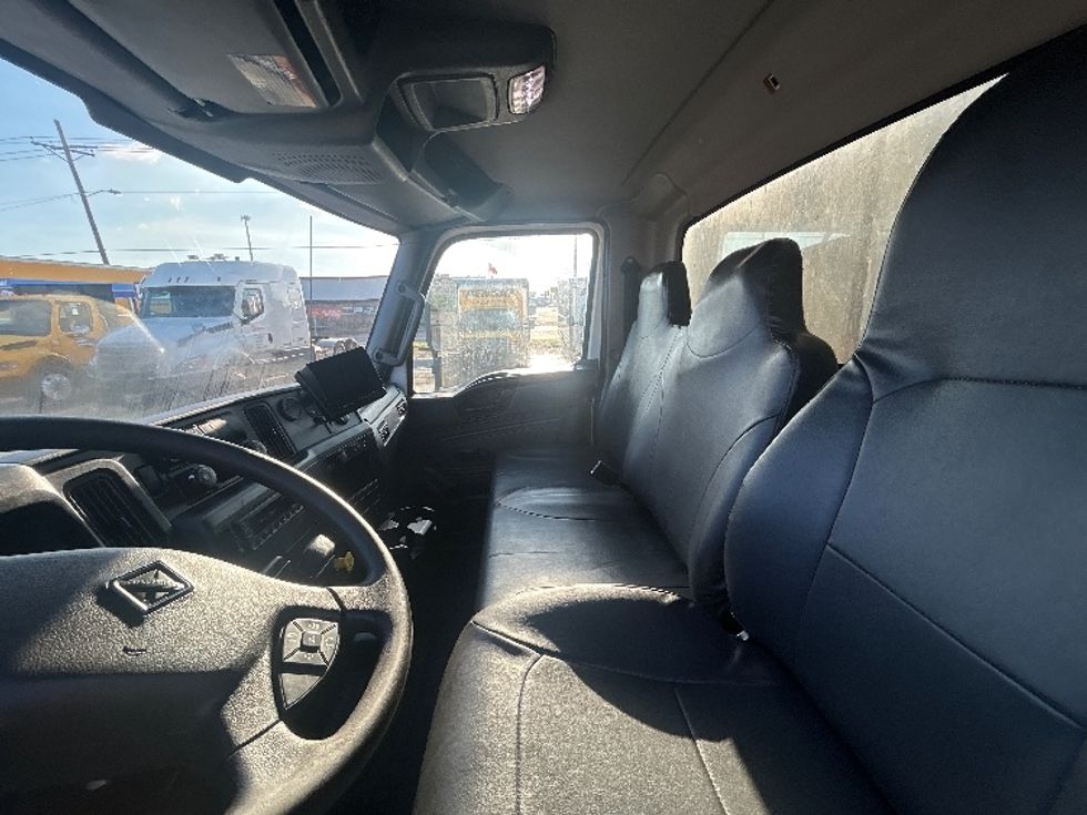 Medium Duty Box Truck-Light and Medium Duty Trucks-International-2020-MV607-Beaumont-TX-264,816\n\t\tmiles-$ 38,000 - Image 19